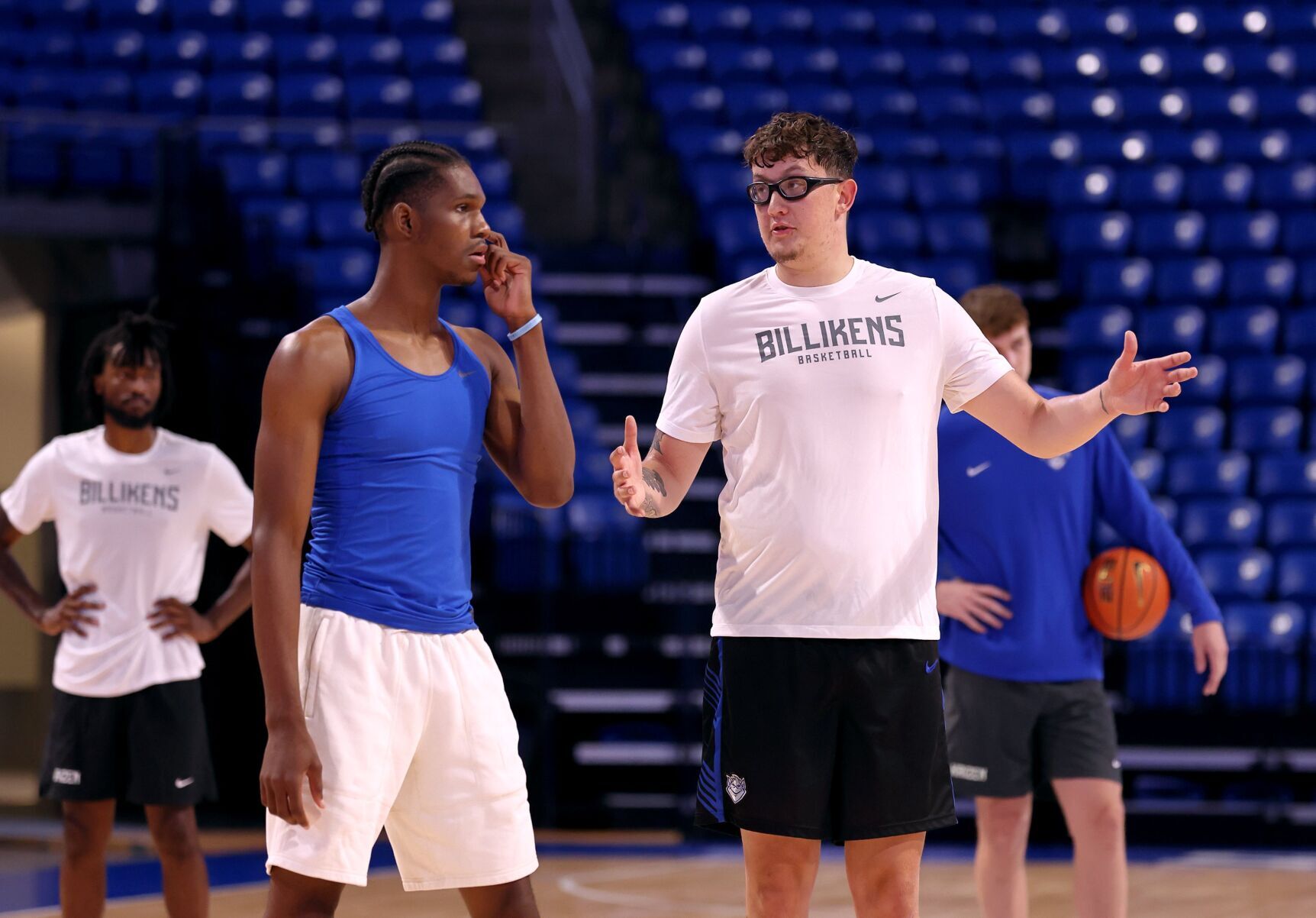 Robbie Avila takes on teaching role in early stages of SLU workouts